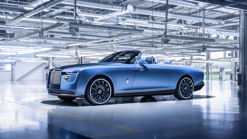 《Rolls Royce Boat Tail》售價約新台幣7.7億元｜船身與車身的完美結合