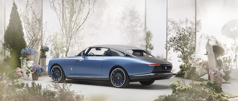 《Rolls Royce Boat Tail》售價約新台幣7.7億元｜船身與車身的完美結合