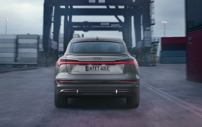 電動車不夠殺?《Audi e-tron / e-tron Sportback》推出Black Edition特式車 電動車不夠殺?《Audi e-tron / e-tron Sportback》推出Black Edition特式車