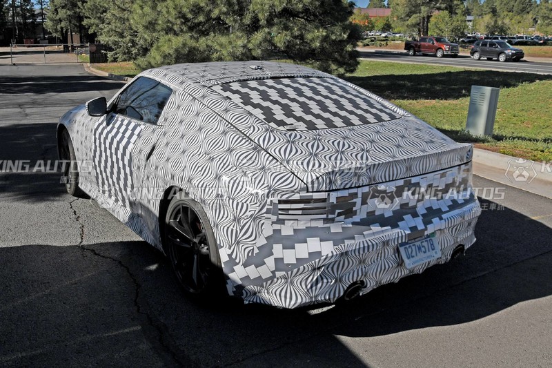 量產版《Nissan Z》跑車現身!跟原型車只差一片小尾翼? 量產版《Nissan Z》跑車現身!跟原型車只差一片小尾翼?