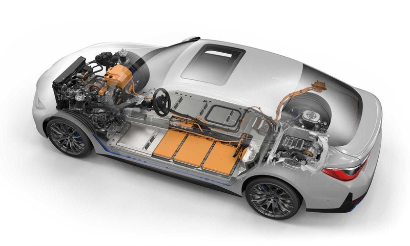 比M3便宜！《BMW》首款M純電性能車型《i4 M50》輸出達536匹、零百加速3.9秒