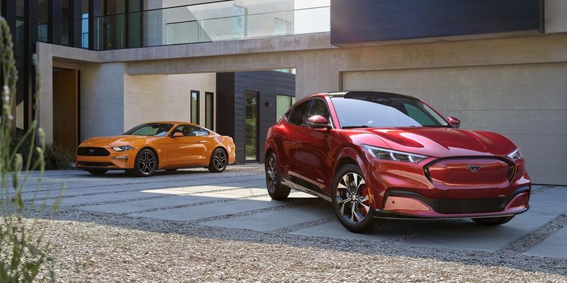純電野馬要取代純種馬了嗎?《Ford》5月產量數據曝光:電動車《Mustang Mach-E》首度超越《Mustang》! 純電野馬要取代純種馬了嗎?《Ford》5月產量數據曝光:電動車《Mustang Mach-E》首度超越《Mustang》!