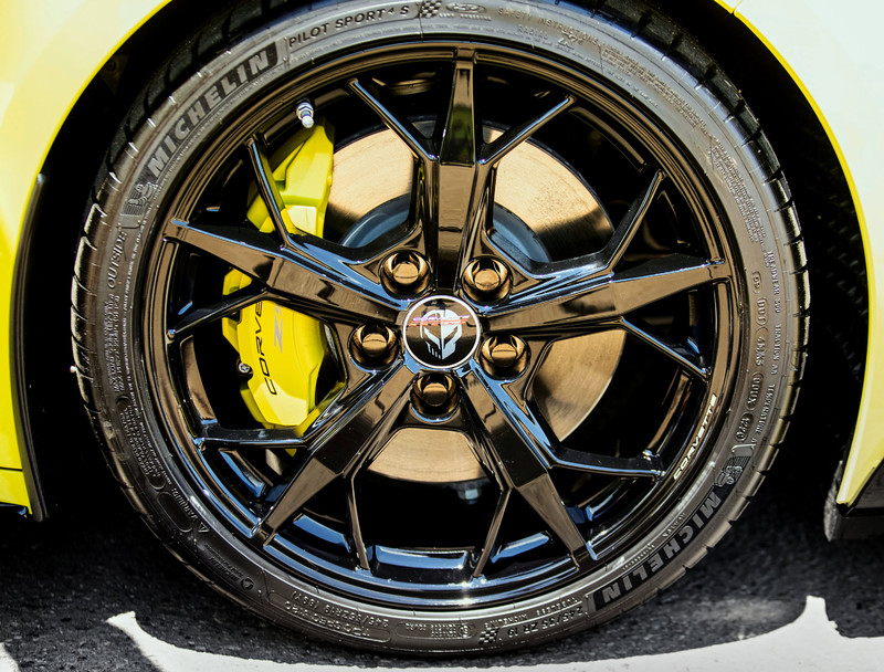 《Chevrolet Corvette Stingray IMSA GTLM Championship Edition》冠軍特仕車
