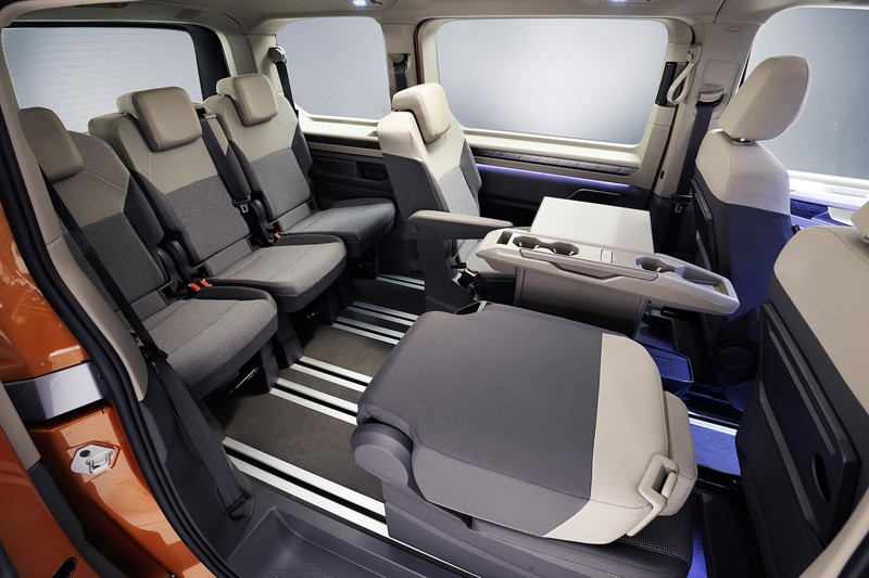 超像MPV的商用車《VW T7 Multivan》正式發表|具有PHEV車款、車內皆為獨立座椅 明年提供柴油版? 超像MPV的商用車《VW T7 Multivan》正式發表|具有PHEV車款、車內皆為獨立座椅 明年提供柴油版?