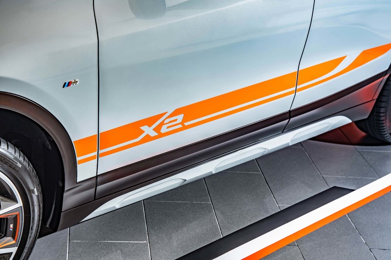 全車系增天窗、音響、腰靠!新年式《BMW X2》正式上市 還多了撞色亮橘特仕車 全車系增天窗、音響、腰靠!新年式《BMW X2》正式上市 還多了撞色亮橘特仕車