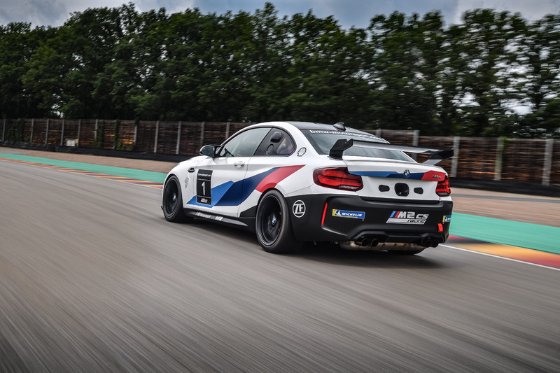 日本推出《BMW M2 CS Racing》賽道用車｜動力配置不變 新增機械限滑差速器等競技化部件