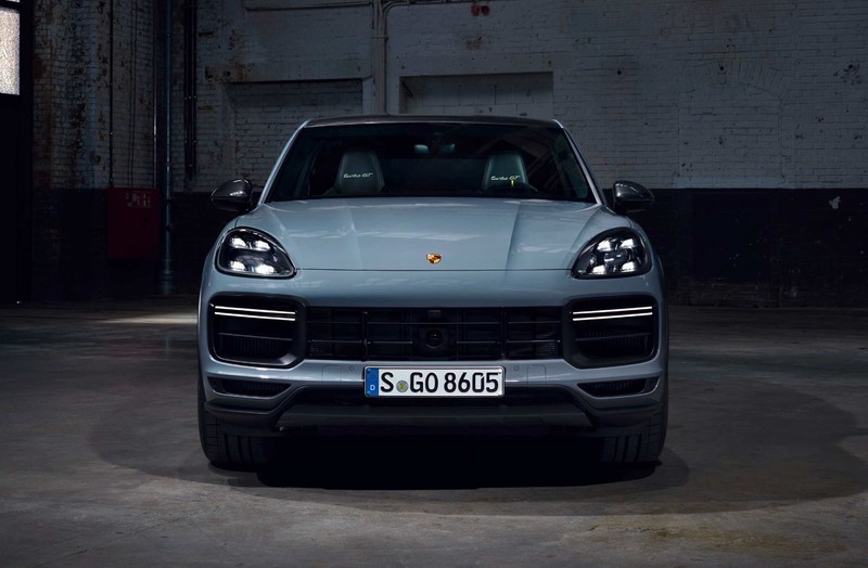 紐伯林最速SUV身份揭曉！《Porsche Cayenne Turbo GT》3.3秒破百極速300km/h、國內報價逼近千萬元