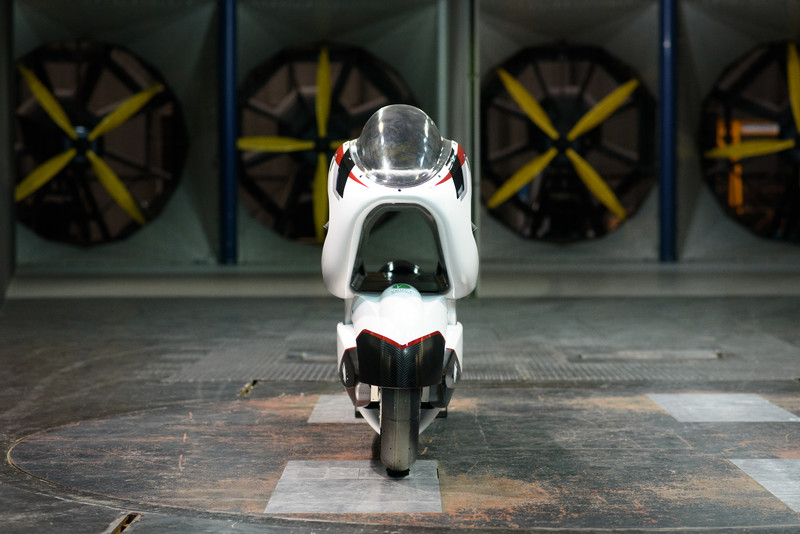 時速破400km/h沒問題?《WMC》利用特殊空力設計打造出超狂電動重機 時速破400km/h沒問題?《WMC》利用特殊空力設計打造出超狂電動重機