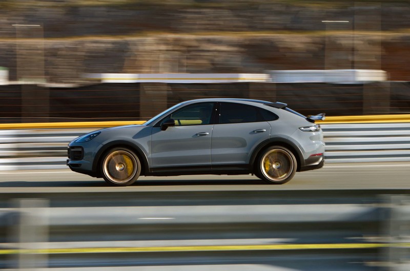 紐伯林最速SUV身份揭曉！《Porsche Cayenne Turbo GT》3.3秒破百極速300km/h、國內報價逼近千萬元