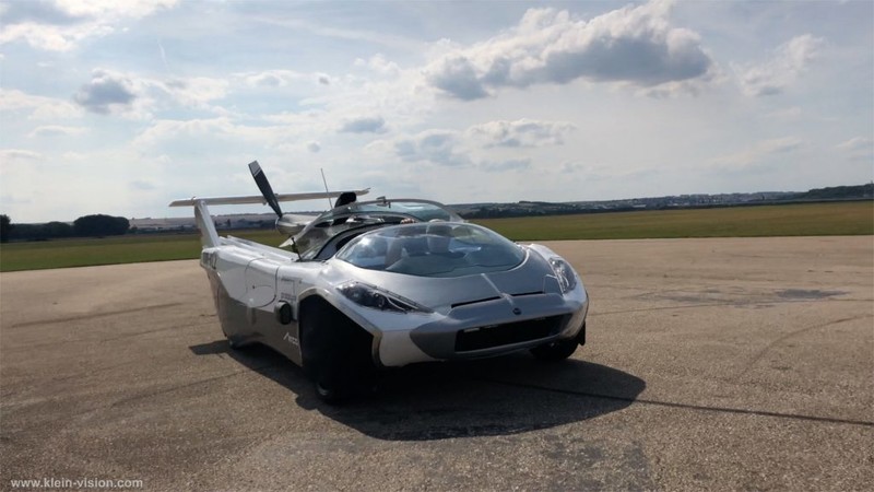 在天空開車的夢真的實現了！全球首架飛行車《AirCar Prototype》長距首飛成功 極速300公里搭載的是BMW引擎