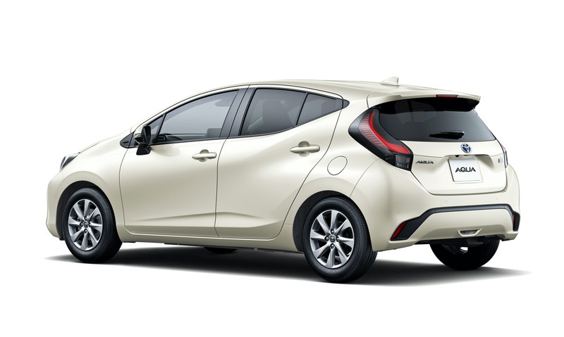 大改款《Toyota Prius c》日本率先發表 每公升可跑35.8公里還能當行動電源! 大改款《Toyota Prius c》日本率先發表 每公升可跑35.8公里還能當行動電源!