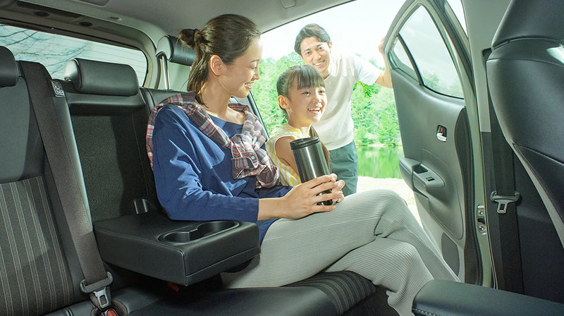 大改款《Toyota Prius c》日本率先發表 每公升可跑35.8公里還能當行動電源! 大改款《Toyota Prius c》日本率先發表 每公升可跑35.8公里還能當行動電源!