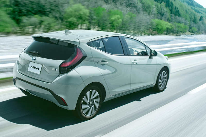 大改款《Toyota Prius c》日本率先發表 每公升可跑35.8公里還能當行動電源! 大改款《Toyota Prius c》日本率先發表 每公升可跑35.8公里還能當行動電源!