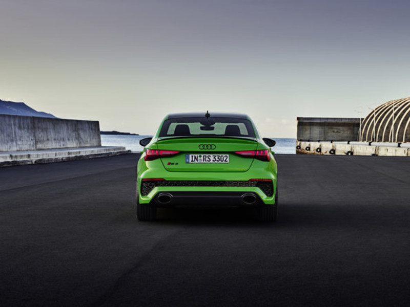 走出停產陰霾 全新《Audi RS 3》延續五缸經典 零百加速快0.3秒 首次導入後軸差速器 頭燈很有戲 走出停產陰霾 全新《Audi RS 3》延續五缸經典 零百加速快0.3秒 首次導入後軸差速器 頭燈很有戲